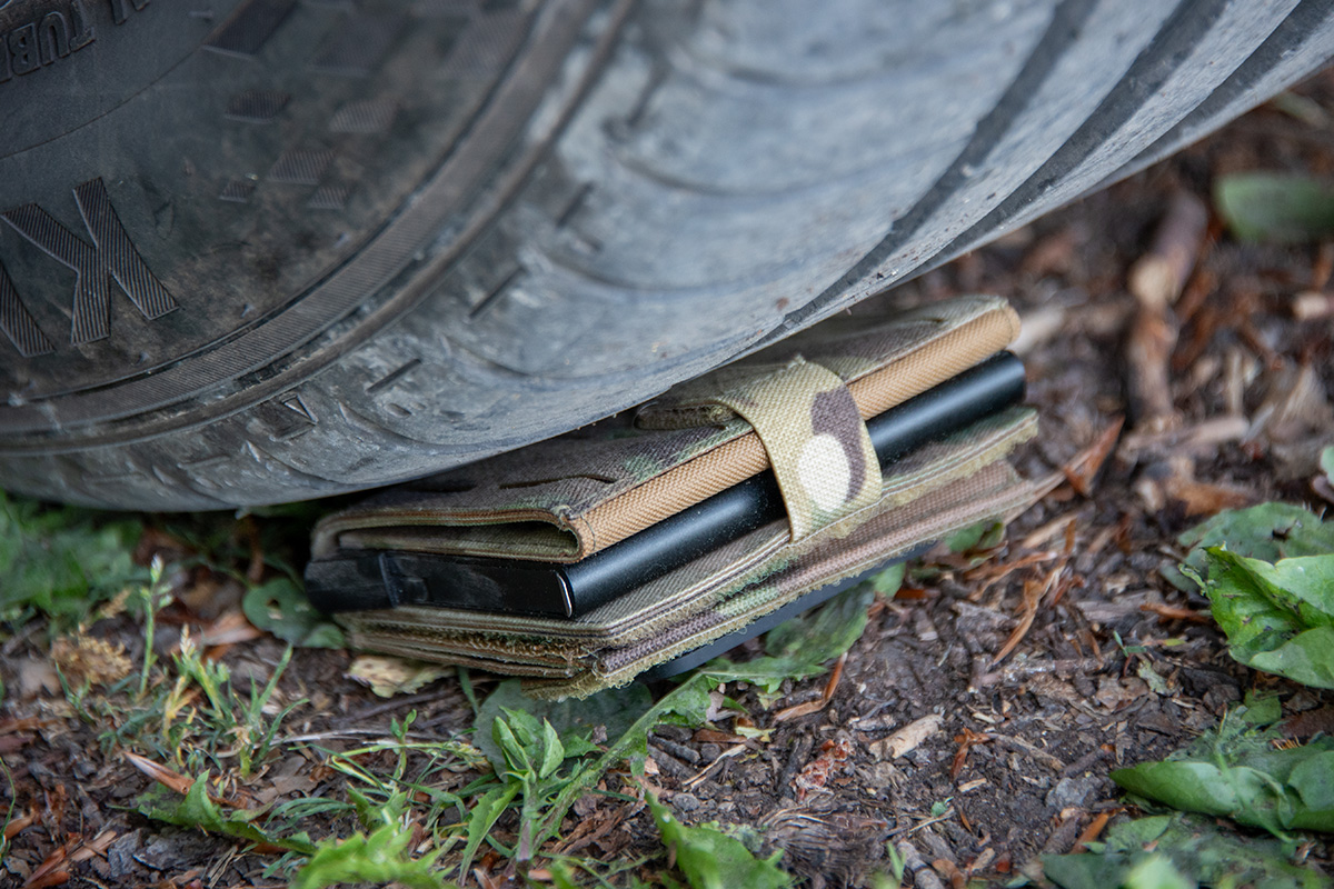 Tactical-Wallet-Haertetest-SUV