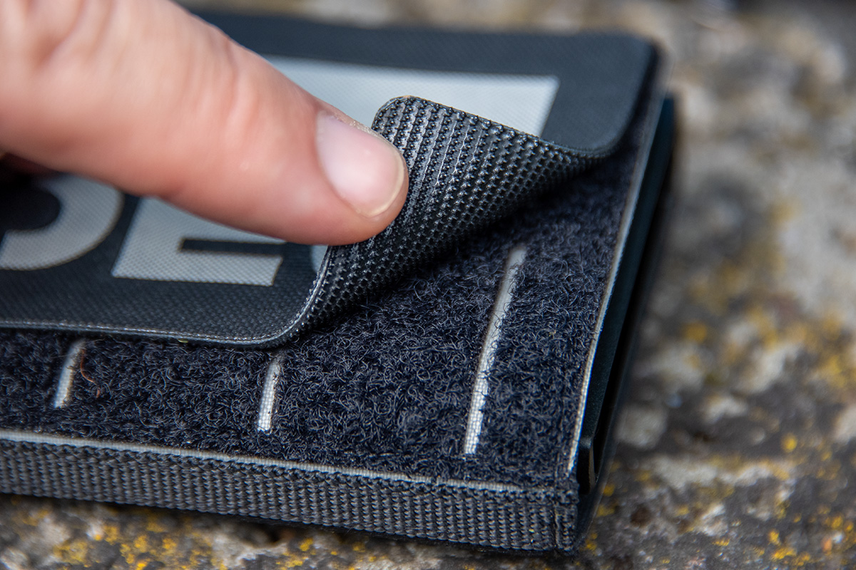 Tactical-Wallet-Klett-und-Patch